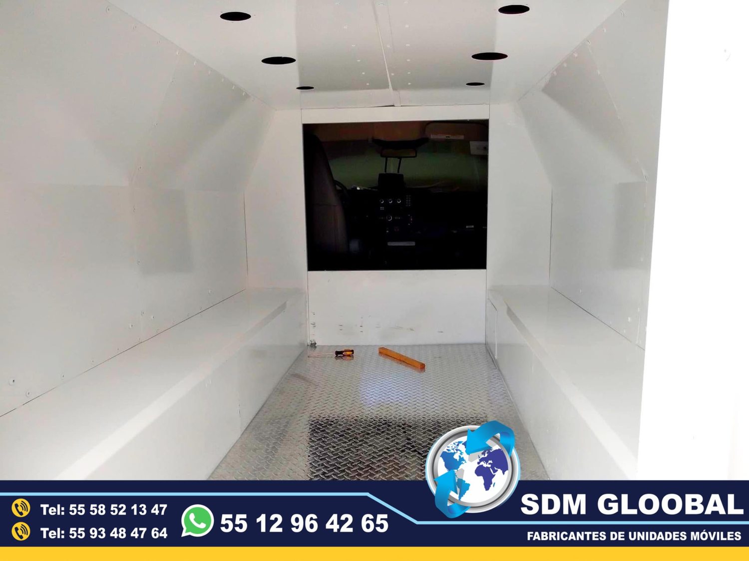Equipamiento de unidad movil para tralasdo de delincuentes reos